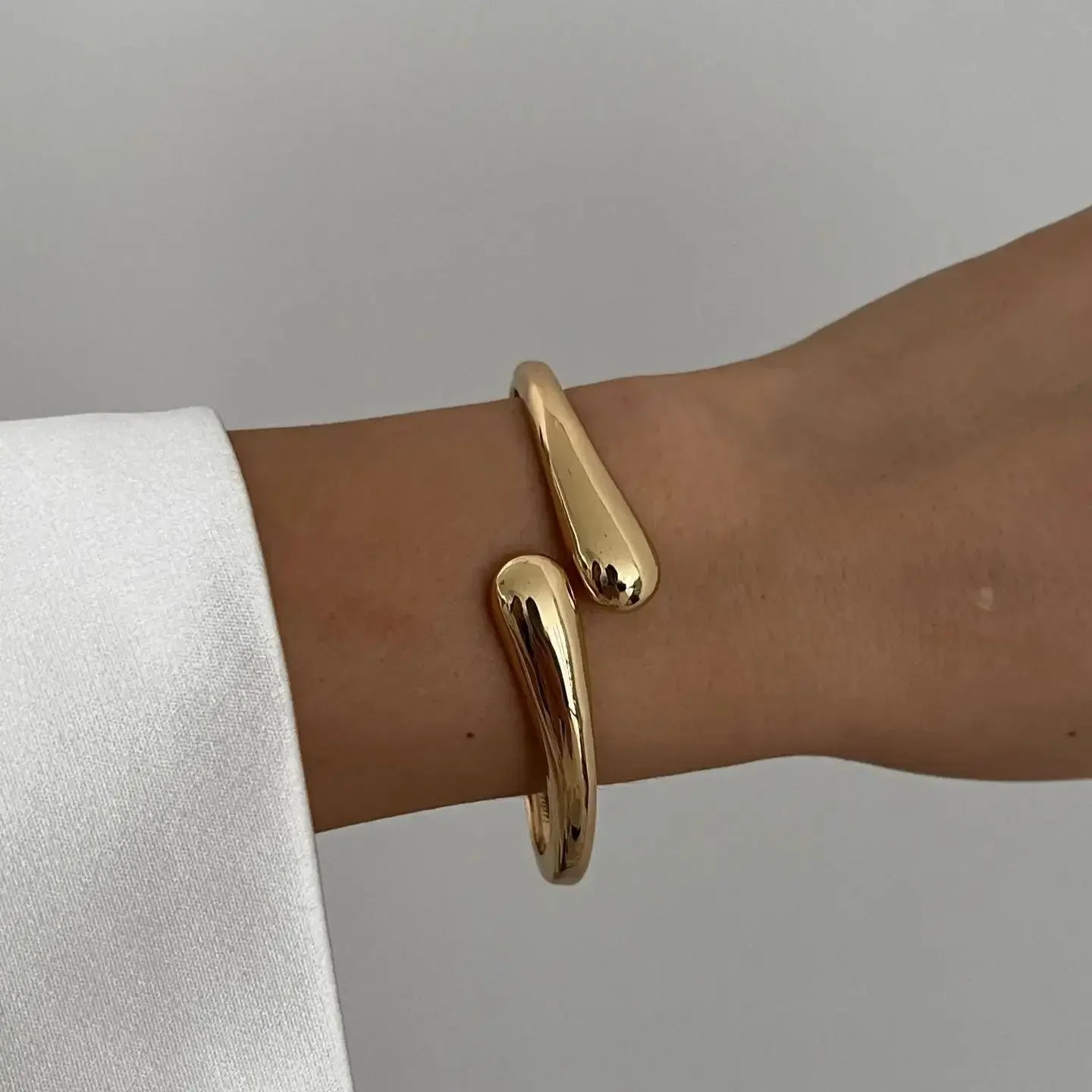 BRAZALETE MINIMALISTA VINTAGE